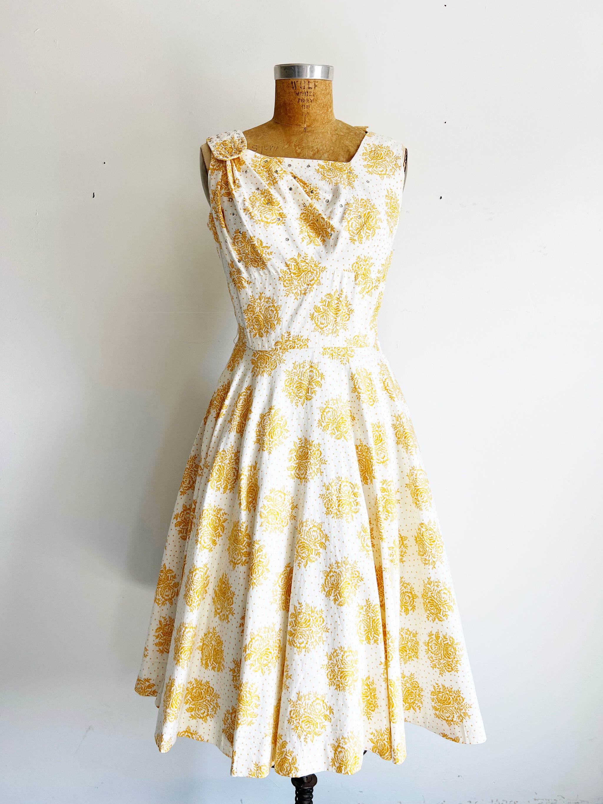1950s Vintage Yellow Floral Cotton Fit and Flare Party Dress by Elinor Gay  / Small – Eleventh House Vintage
