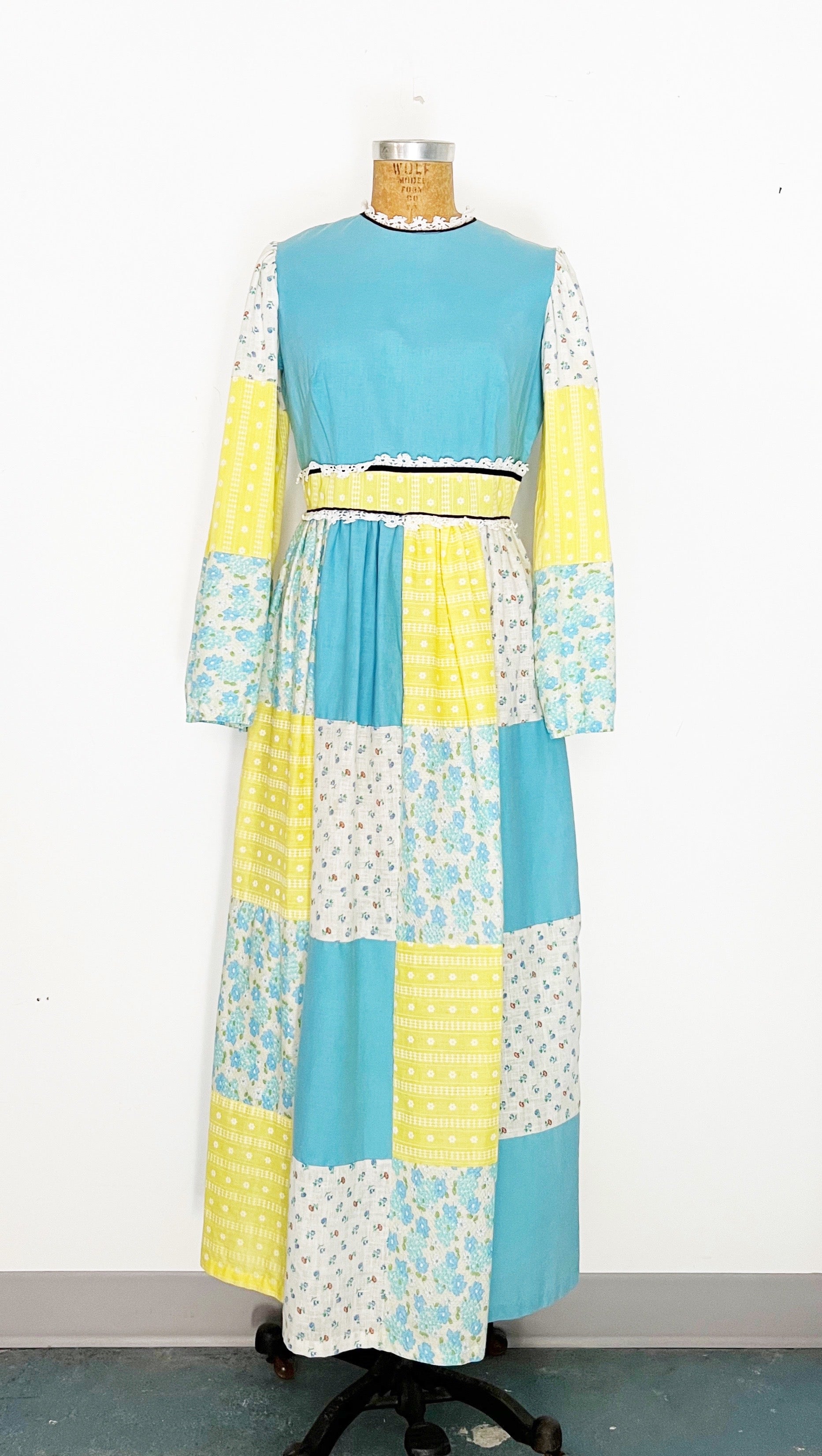 1970s Patchwork Floral Maxi Dress / Small Eleventh House Vintage 1970s Patchwork Floral Maxi Dress / Small Eleventh House Vintage